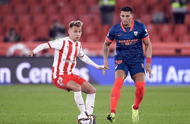 包含赛后塞维利亚扳平良机：法甲节点到来，引发热议，资深球员宣示担当的词条