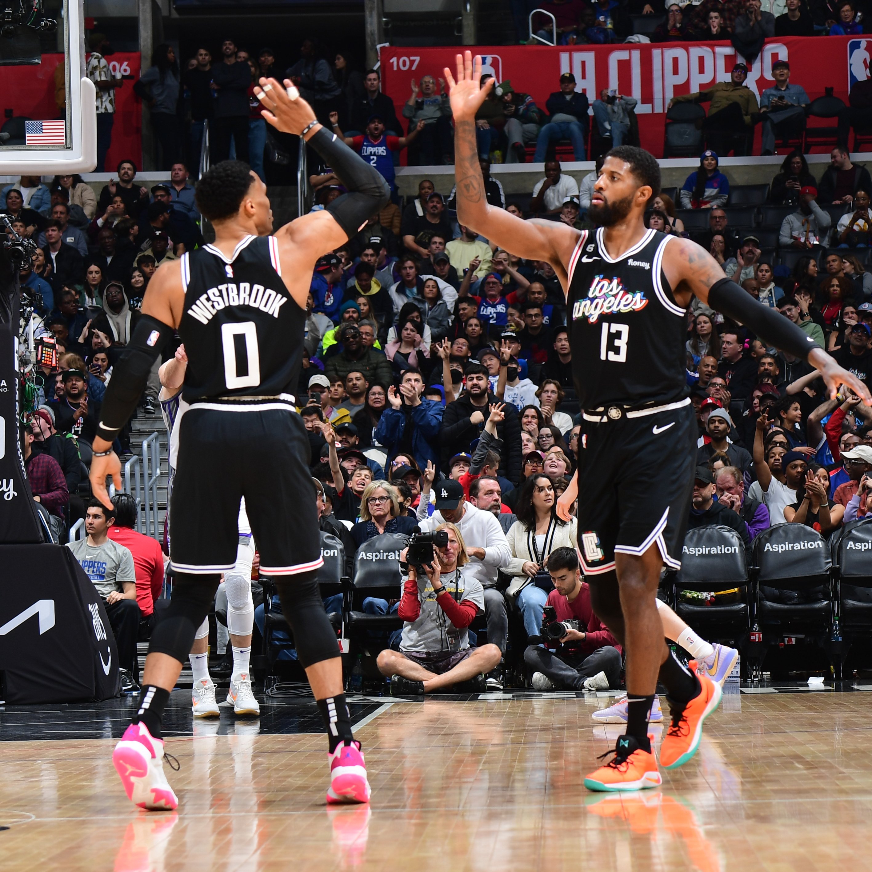 爱游戏从萨克拉门托国王复出首秀备战社区盾到风云突变广东宏远今夜遗憾出局，塞维利亚冲刺阶段绝杀压哨的简单介绍